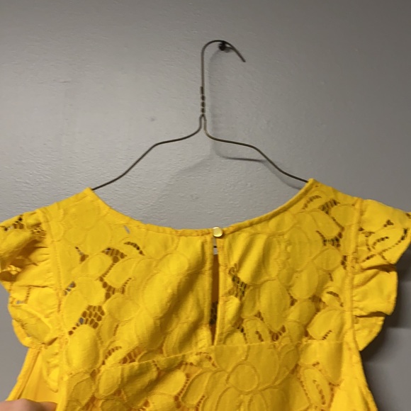 Yellow lace dress - Picture 3 of 5